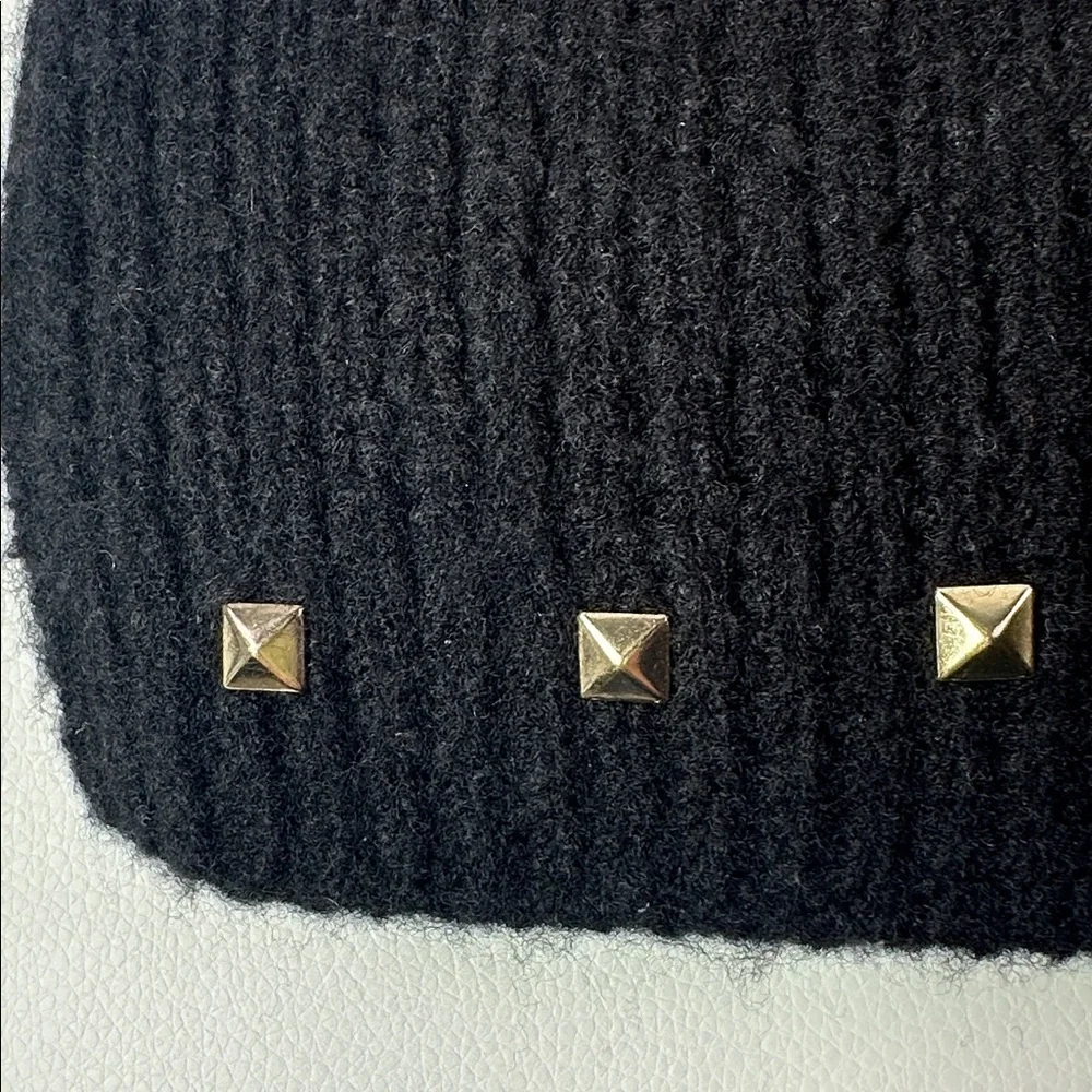 NEW Women’s INC International Concepts Black Studded Scarf